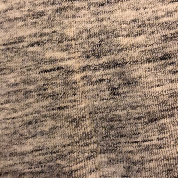 BRAND NEW OLD NAVY TEE. - Picture 3 of 4